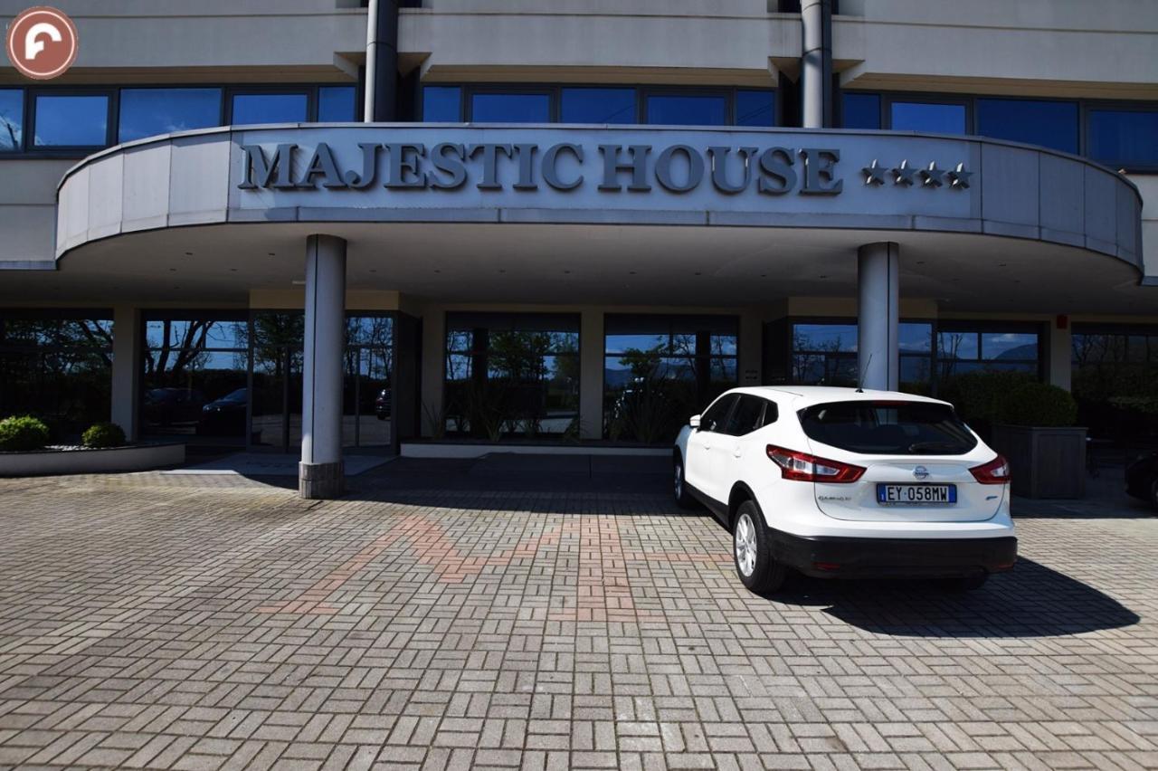 Ferretti Majestichouse Hotel Castenedolo Exterior photo