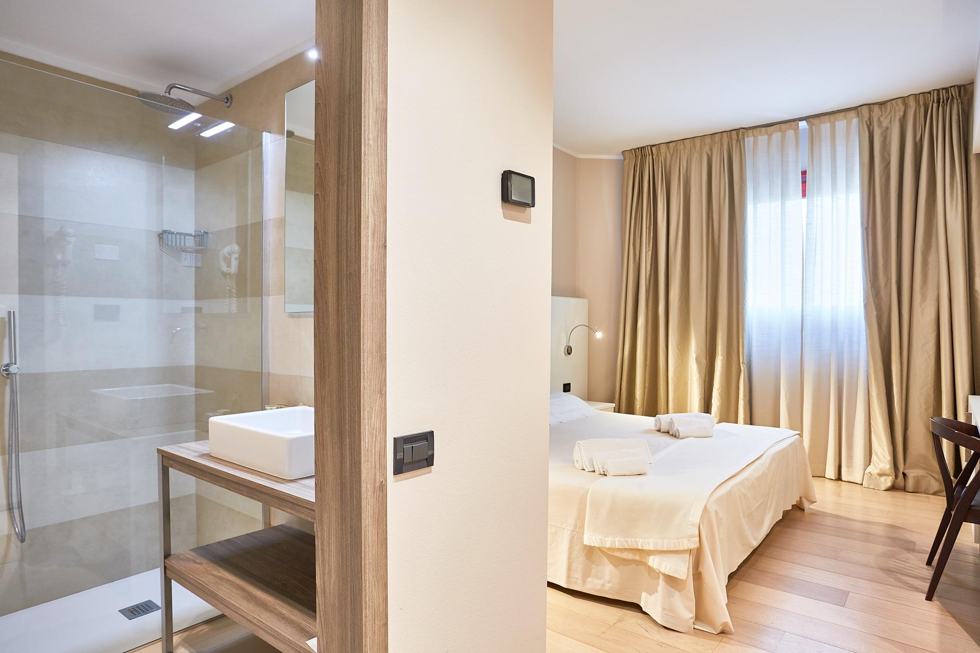 Ferretti Majestichouse Hotel Castenedolo Exterior photo